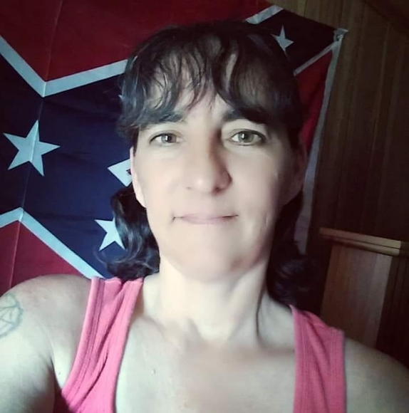 Meet your Posher, Sue - Picture 1 of 1